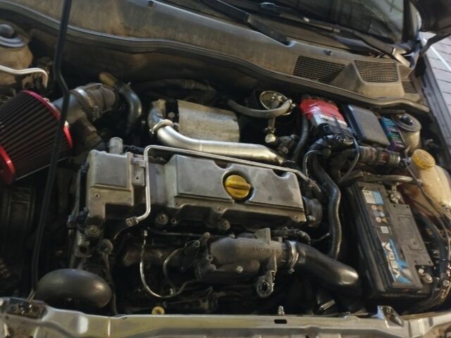 Серый Опель Астра, объемом двигателя 2 л и пробегом 245 тыс. км за 1200 $, фото 3 на Automoto.ua