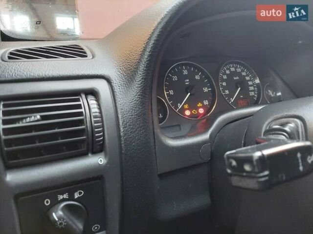 Серый Опель Астра, объемом двигателя 2 л и пробегом 367 тыс. км за 4900 $, фото 15 на Automoto.ua