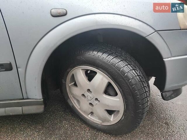 Сірий Опель Астра, об'ємом двигуна 1.6 л та пробігом 232 тис. км за 3500 $, фото 17 на Automoto.ua