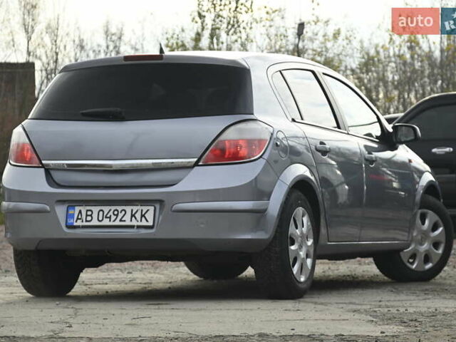 Серый Опель Астра, объемом двигателя 1.6 л и пробегом 188 тыс. км за 4500 $, фото 9 на Automoto.ua