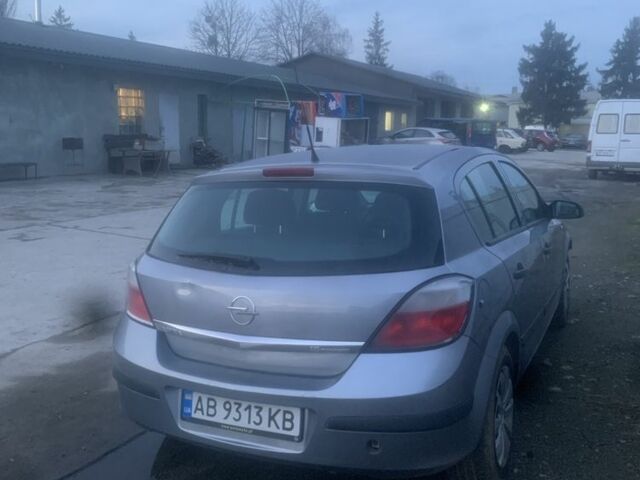 Серый Опель Астра, объемом двигателя 1.6 л и пробегом 400 тыс. км за 2700 $, фото 3 на Automoto.ua