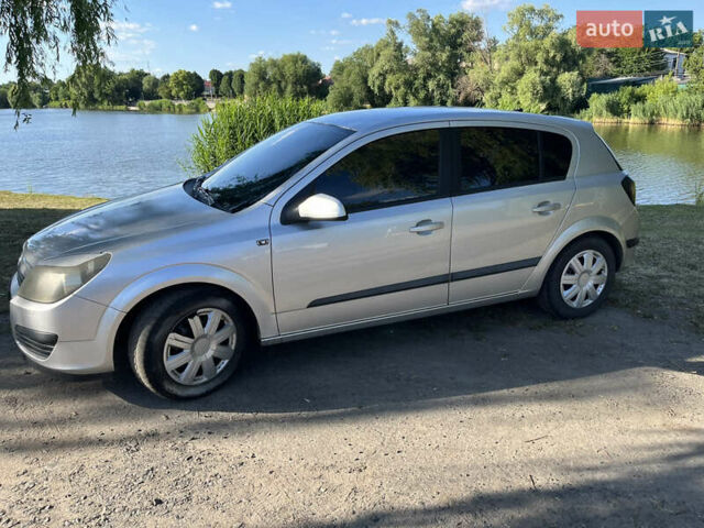 Серый Опель Астра, объемом двигателя 1.6 л и пробегом 248 тыс. км за 3450 $, фото 6 на Automoto.ua
