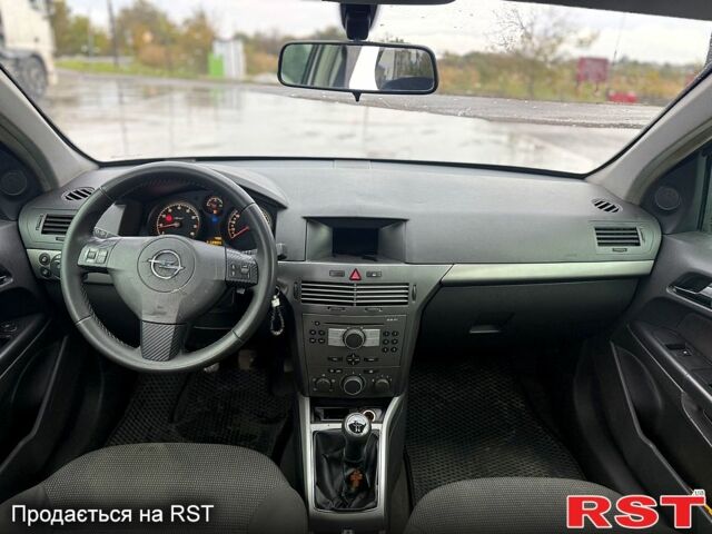 Сірий Опель Астра, об'ємом двигуна 1.4 л та пробігом 215 тис. км за 3900 $, фото 7 на Automoto.ua