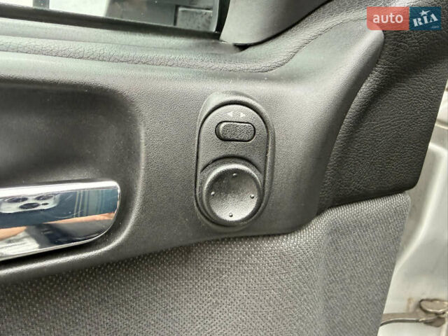 Серый Опель Астра, объемом двигателя 1.6 л и пробегом 179 тыс. км за 5200 $, фото 36 на Automoto.ua