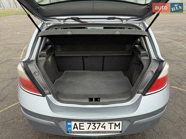 Сірий Опель Астра, об'ємом двигуна 1.36 л та пробігом 270 тис. км за 4800 $, фото 2 на Automoto.ua