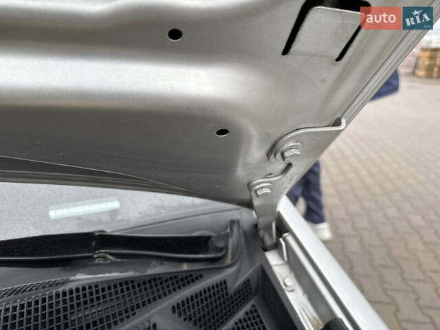Серый Опель Астра, объемом двигателя 1.6 л и пробегом 168 тыс. км за 5100 $, фото 56 на Automoto.ua