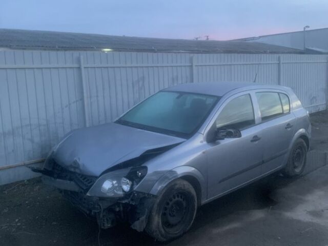 Серый Опель Астра, объемом двигателя 1.6 л и пробегом 400 тыс. км за 2700 $, фото 2 на Automoto.ua