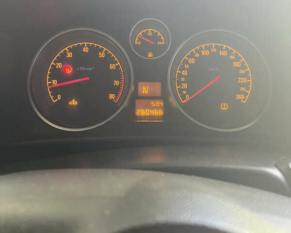 Серый Опель Астра, объемом двигателя 1.6 л и пробегом 260 тыс. км за 4400 $, фото 8 на Automoto.ua