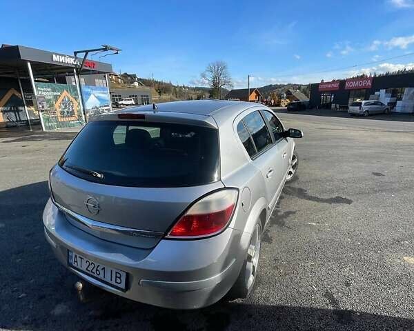Серый Опель Астра, объемом двигателя 1.6 л и пробегом 279 тыс. км за 4550 $, фото 6 на Automoto.ua