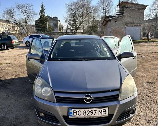 Сірий Опель Астра, об'ємом двигуна 2 л та пробігом 224 тис. км за 4999 $, фото 1 на Automoto.ua