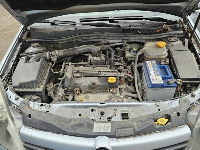 Сірий Опель Астра, об'ємом двигуна 1.4 л та пробігом 271 тис. км за 3000 $, фото 7 на Automoto.ua