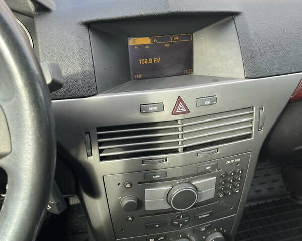 Опель Астра 2004 в Луцке на Automoto.ua Серый Опель Астра, объемом двигателя 1.8 л и пробегом 174 тыс. км за 5150 $, фото 21 на Automoto.ua