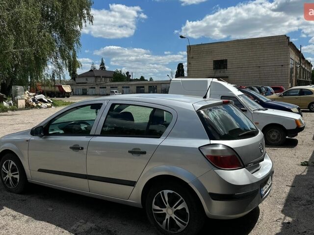 Сірий Опель Астра, об'ємом двигуна 1.8 л та пробігом 260 тис. км за 2800 $, фото 11 на Automoto.ua