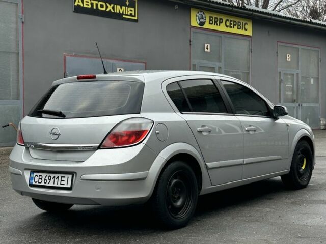 Серый Опель Астра, объемом двигателя 1.6 л и пробегом 280 тыс. км за 4100 $, фото 3 на Automoto.ua