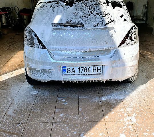 Серый Опель Астра, объемом двигателя 1.6 л и пробегом 189 тыс. км за 5200 $, фото 8 на Automoto.ua