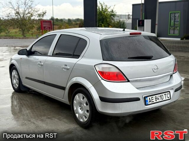 Сірий Опель Астра, об'ємом двигуна 1.4 л та пробігом 215 тис. км за 3900 $, фото 5 на Automoto.ua