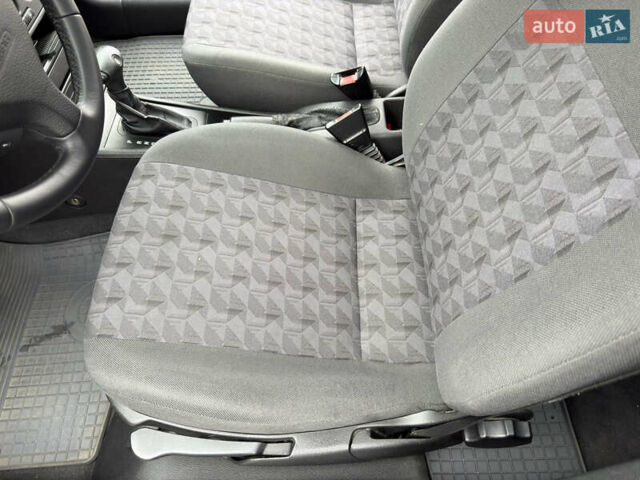 Серый Опель Астра, объемом двигателя 1.6 л и пробегом 179 тыс. км за 5200 $, фото 39 на Automoto.ua