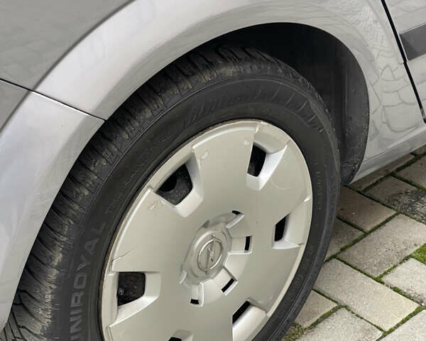 Сірий Опель Астра, об'ємом двигуна 1.36 л та пробігом 271 тис. км за 3870 $, фото 44 на Automoto.ua