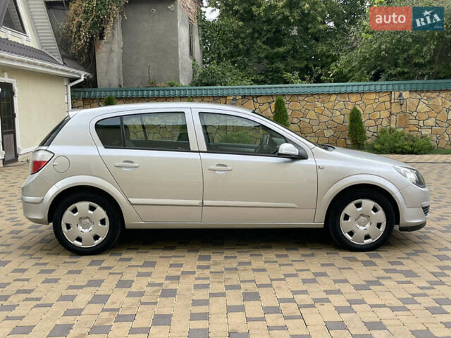 Сірий Опель Астра, об'ємом двигуна 1.6 л та пробігом 177 тис. км за 4600 $, фото 13 на Automoto.ua