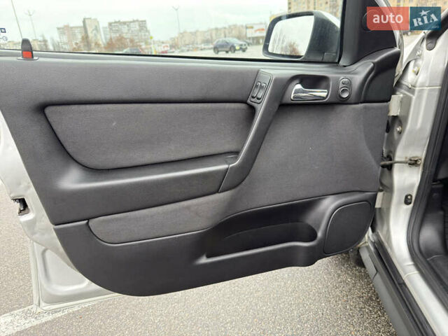 Серый Опель Астра, объемом двигателя 1.6 л и пробегом 179 тыс. км за 5200 $, фото 38 на Automoto.ua