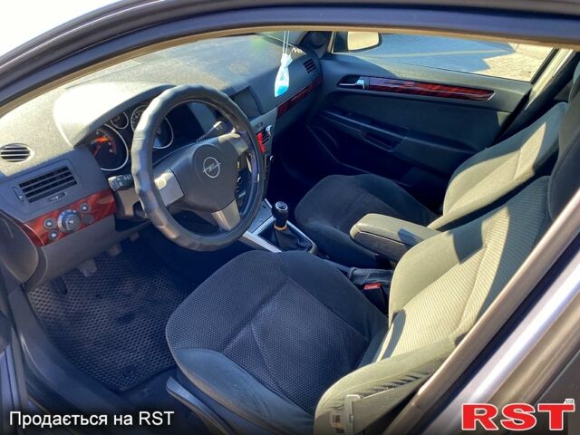 Серый Опель Астра, объемом двигателя 1.6 л и пробегом 255 тыс. км за 4700 $, фото 7 на Automoto.ua