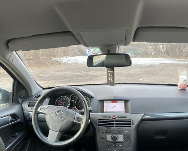 Серый Опель Астра, объемом двигателя 2 л и пробегом 231 тыс. км за 4999 $, фото 12 на Automoto.ua