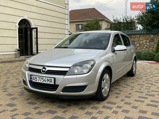 Сірий Опель Астра, об'ємом двигуна 1.6 л та пробігом 177 тис. км за 4600 $, фото 5 на Automoto.ua