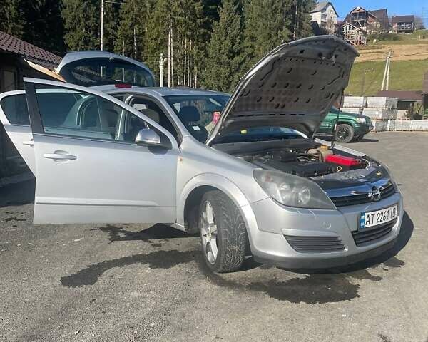 Серый Опель Астра, объемом двигателя 1.6 л и пробегом 279 тыс. км за 4550 $, фото 18 на Automoto.ua