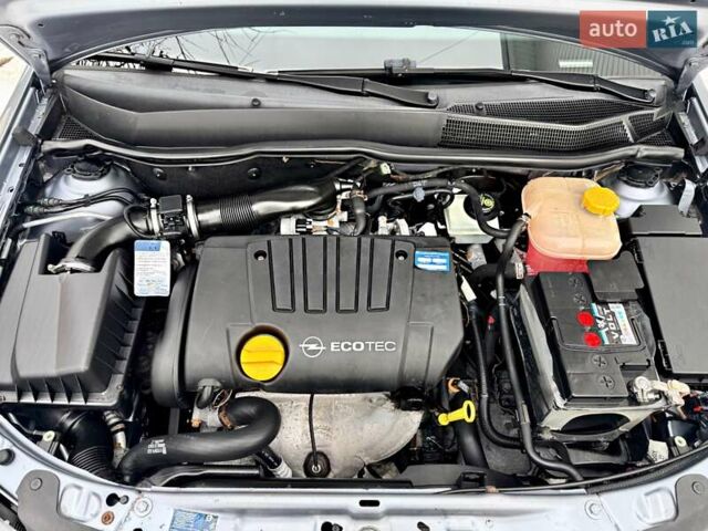 Серый Опель Астра, объемом двигателя 1.8 л и пробегом 230 тыс. км за 5790 $, фото 14 на Automoto.ua