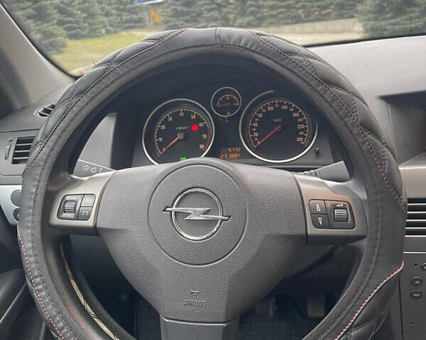 Сірий Опель Астра, об'ємом двигуна 1.36 л та пробігом 271 тис. км за 3870 $, фото 65 на Automoto.ua