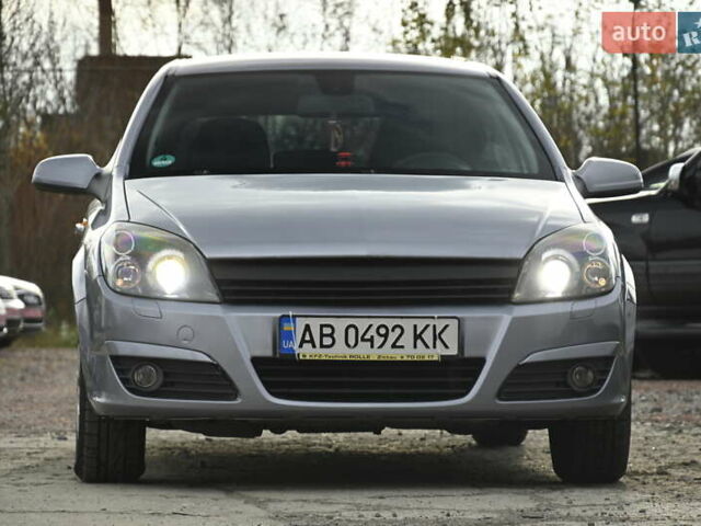 Серый Опель Астра, объемом двигателя 1.6 л и пробегом 188 тыс. км за 4500 $, фото 2 на Automoto.ua