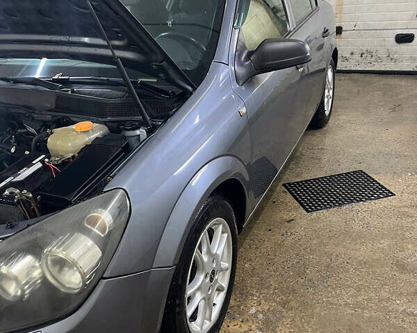 Сірий Опель Астра, об'ємом двигуна 1.6 л та пробігом 246 тис. км за 4239 $, фото 6 на Automoto.ua