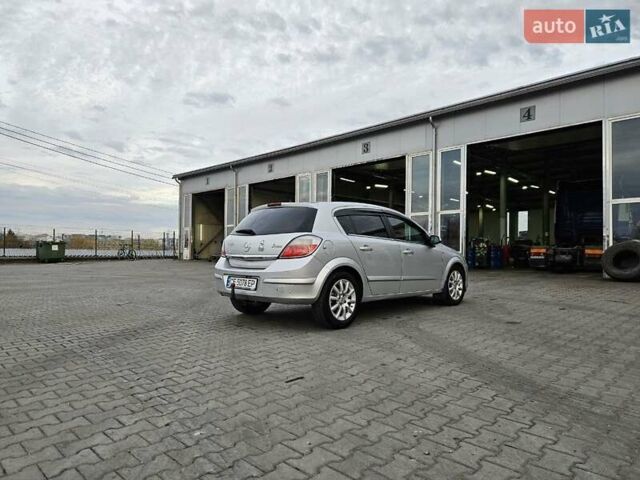 Серый Опель Астра, объемом двигателя 1.6 л и пробегом 194 тыс. км за 5200 $, фото 9 на Automoto.ua