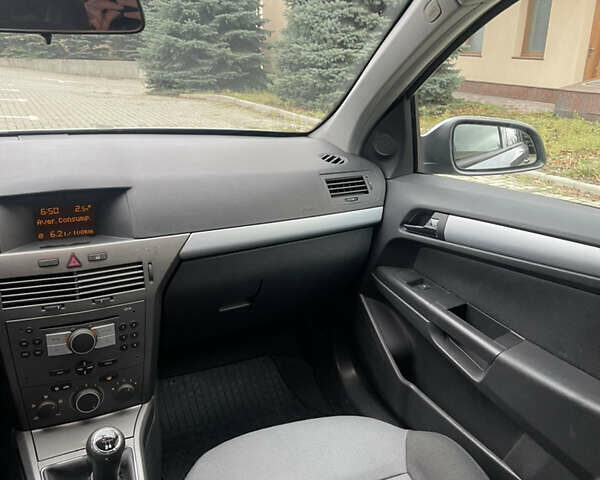 Сірий Опель Астра, об'ємом двигуна 1.36 л та пробігом 271 тис. км за 3870 $, фото 63 на Automoto.ua