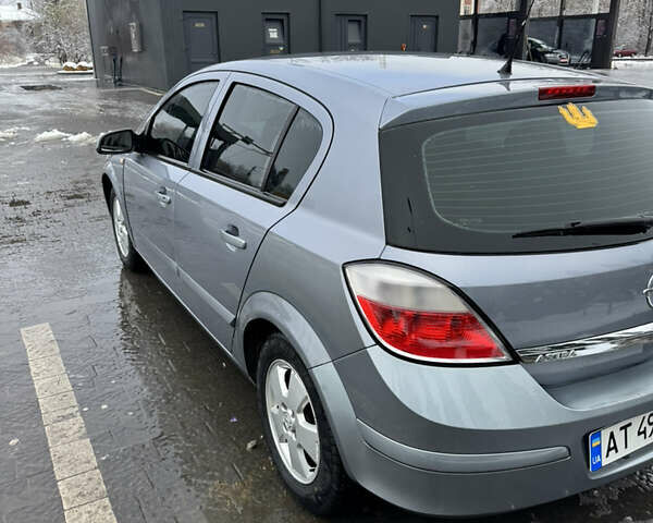 Сірий Опель Астра, об'ємом двигуна 1.6 л та пробігом 260 тис. км за 4099 $, фото 8 на Automoto.ua