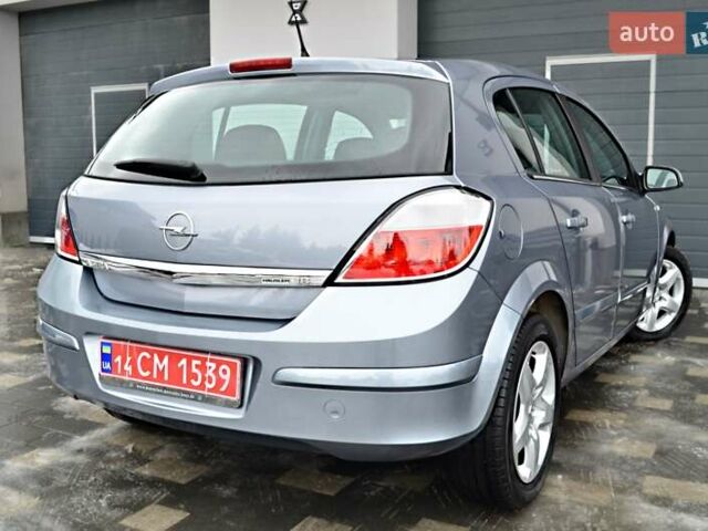 Серый Опель Астра, объемом двигателя 1.8 л и пробегом 230 тыс. км за 5790 $, фото 6 на Automoto.ua