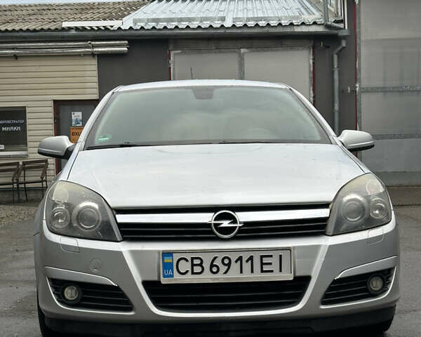 Серый Опель Астра, объемом двигателя 1.6 л и пробегом 280 тыс. км за 4100 $, фото 1 на Automoto.ua