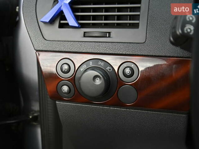 Серый Опель Астра, объемом двигателя 1.6 л и пробегом 188 тыс. км за 4500 $, фото 15 на Automoto.ua