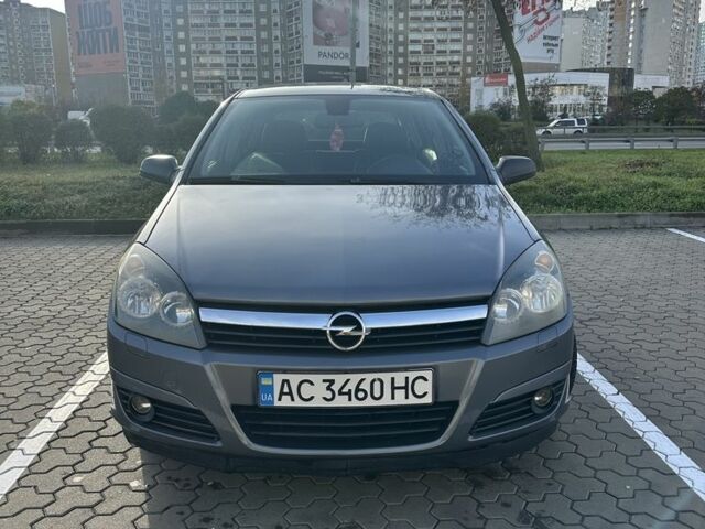 Серый Опель Астра, объемом двигателя 1.6 л и пробегом 238 тыс. км за 4200 $, фото 4 на Automoto.ua