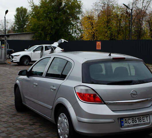 Опель Астра 2004 в Смеле на Automoto.ua Серый Опель Астра, объемом двигателя 1.6 л и пробегом 220 тыс. км за 4500 $, фото 9 на Automoto.ua