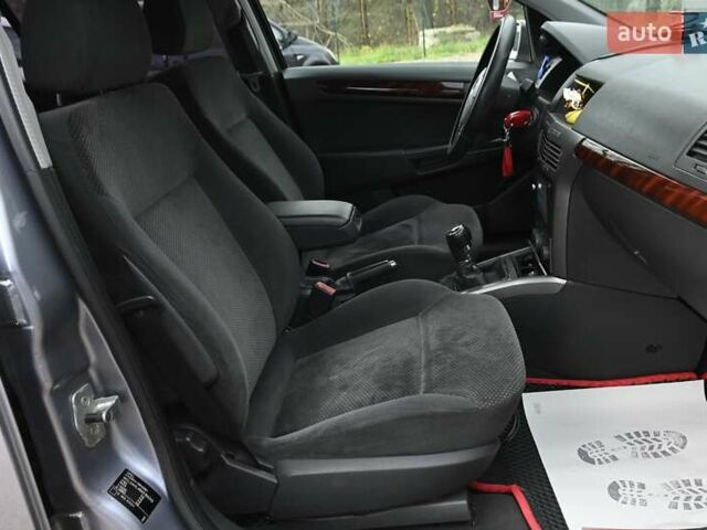 Сірий Опель Астра, об'ємом двигуна 1.6 л та пробігом 188 тис. км за 3999 $, фото 25 на Automoto.ua