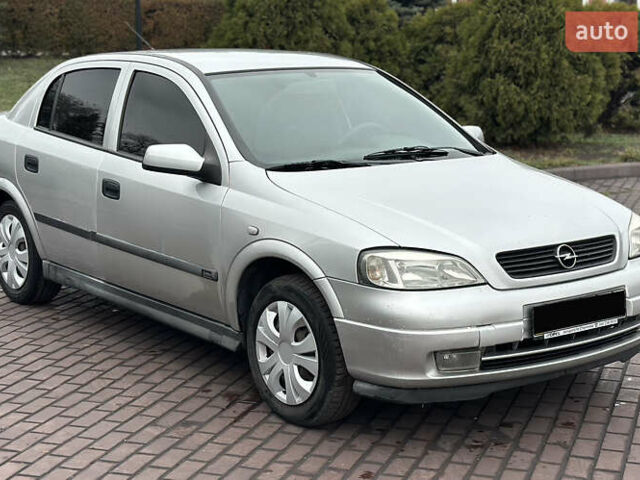 Сірий Опель Астра, об'ємом двигуна 1.6 л та пробігом 295 тис. км за 3999 $, фото 8 на Automoto.ua