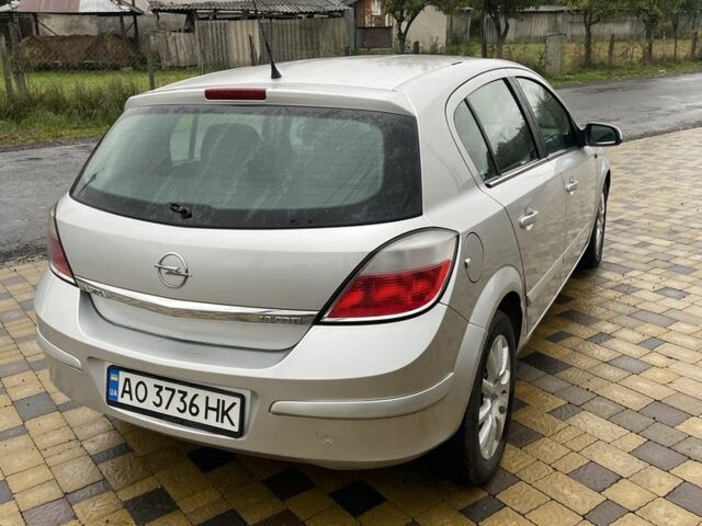 Сірий Опель Астра, об'ємом двигуна 1.9 л та пробігом 274 тис. км за 3800 $, фото 2 на Automoto.ua