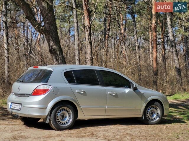 Сірий Опель Астра, об'ємом двигуна 1.6 л та пробігом 184 тис. км за 4800 $, фото 7 на Automoto.ua