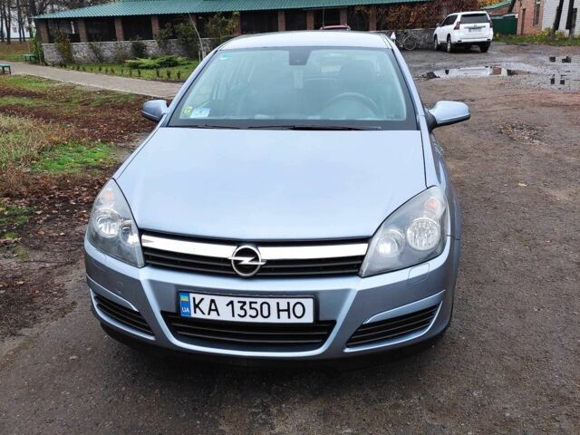 Серый Опель Астра, объемом двигателя 1.9 л и пробегом 353 тыс. км за 5850 $, фото 1 на Automoto.ua