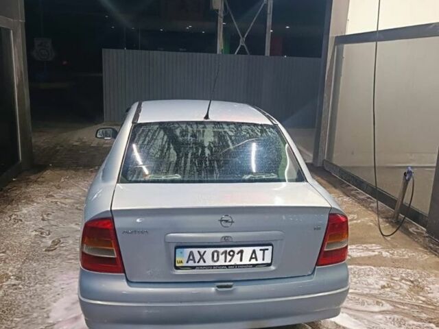 Серый Опель Астра, объемом двигателя 1.6 л и пробегом 266 тыс. км за 2700 $, фото 3 на Automoto.ua