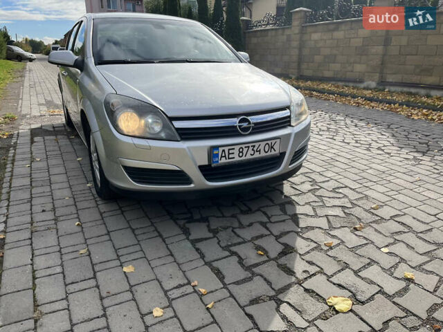 Опель Астра 2004 в Луцке на Automoto.ua Серый Опель Астра, объемом двигателя 1.8 л и пробегом 174 тыс. км за 5150 $, фото 6 на Automoto.ua