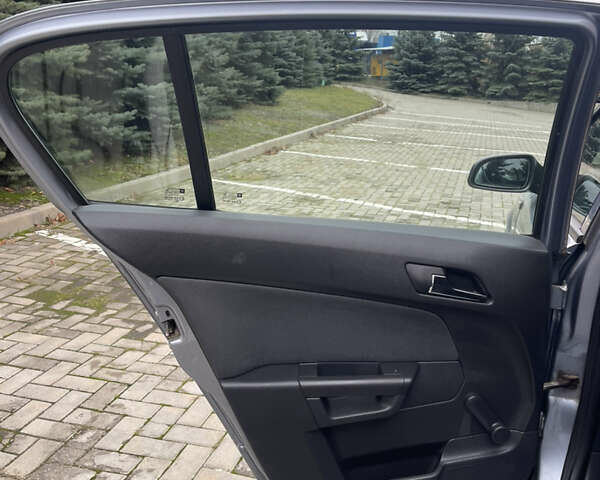 Сірий Опель Астра, об'ємом двигуна 1.36 л та пробігом 271 тис. км за 3870 $, фото 59 на Automoto.ua