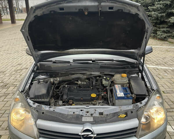 Сірий Опель Астра, об'ємом двигуна 1.36 л та пробігом 271 тис. км за 3870 $, фото 88 на Automoto.ua