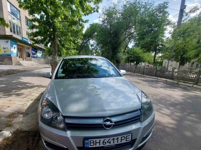 Серый Опель Астра, объемом двигателя 1.6 л и пробегом 210 тыс. км за 5000 $, фото 6 на Automoto.ua